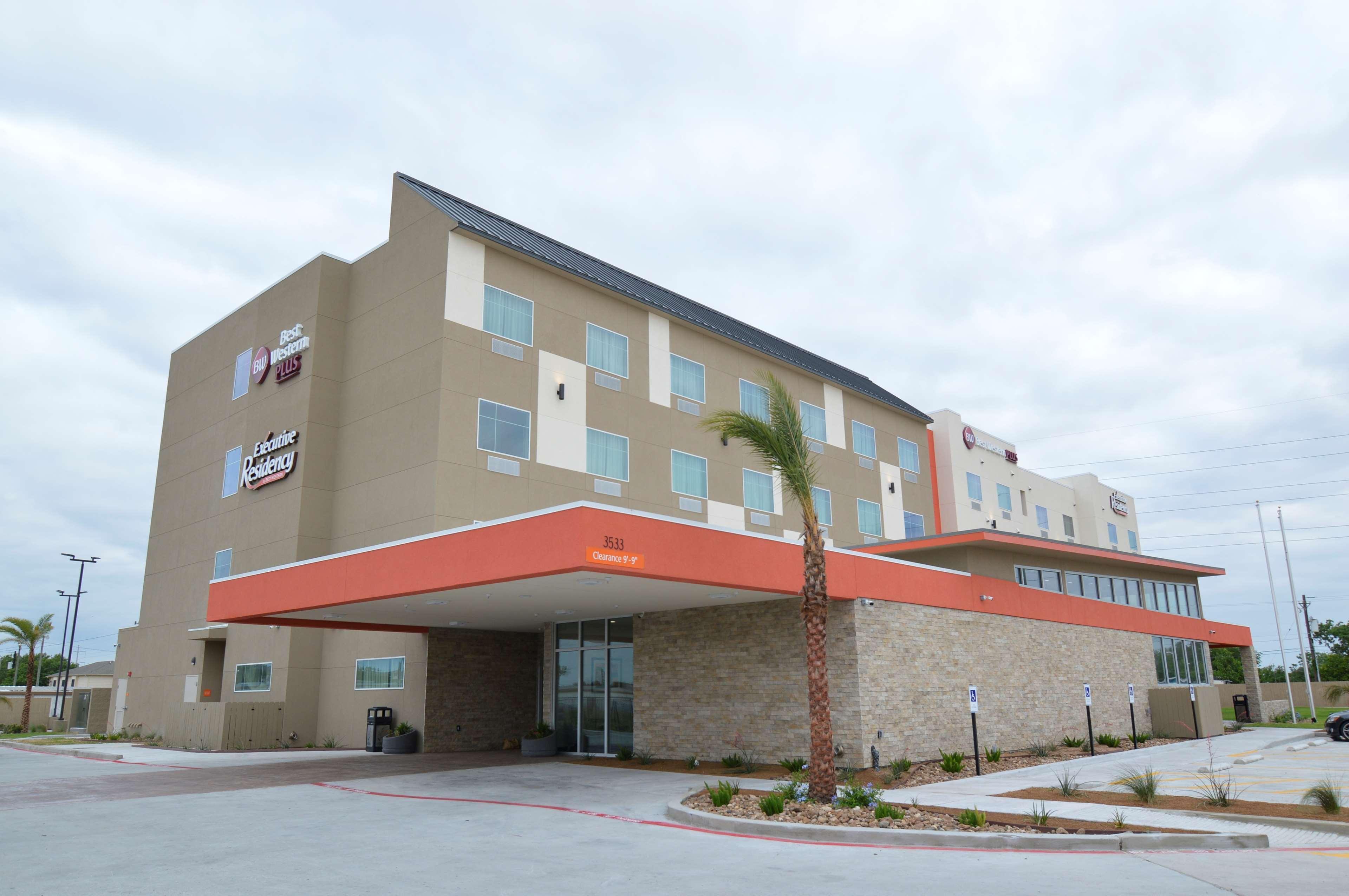 Best Western Plus Pleasanton Hotel Екстериор снимка