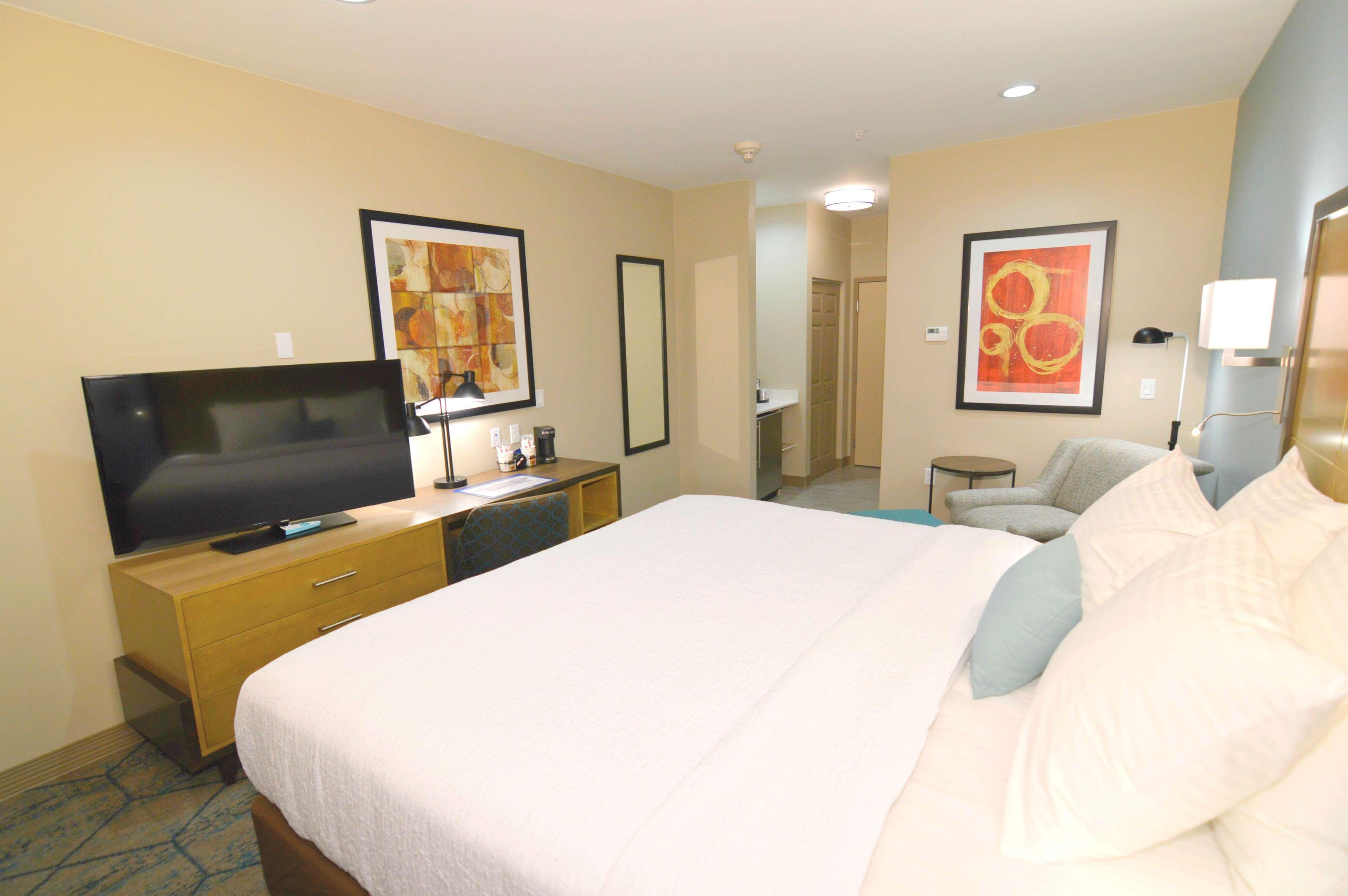 Best Western Plus Pleasanton Hotel Екстериор снимка