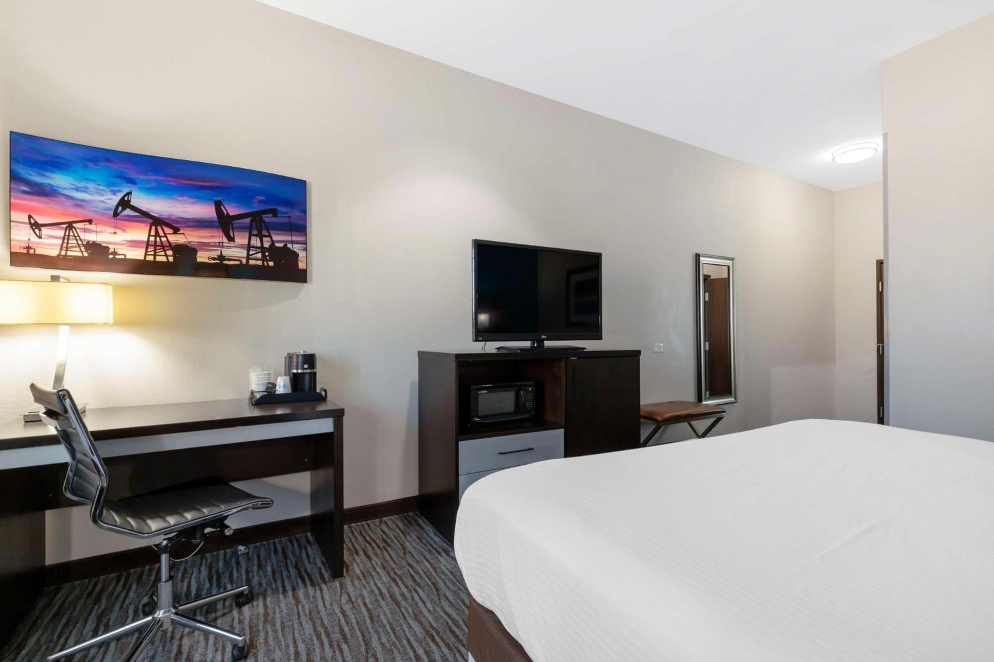 Best Western Plus Pleasanton Hotel Екстериор снимка