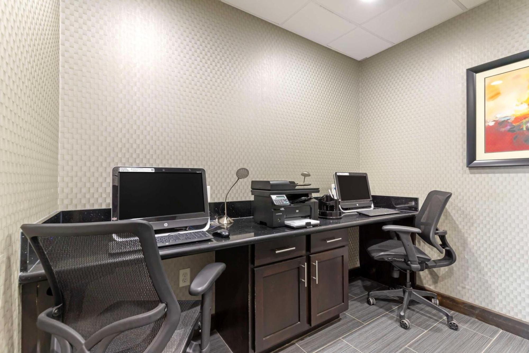 Best Western Plus Pleasanton Hotel Екстериор снимка